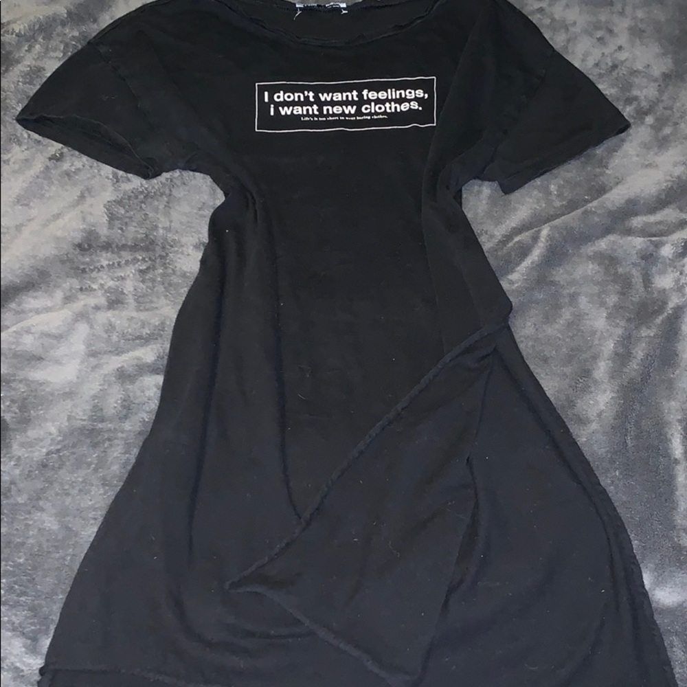 Graphic tshirt with slit on sides